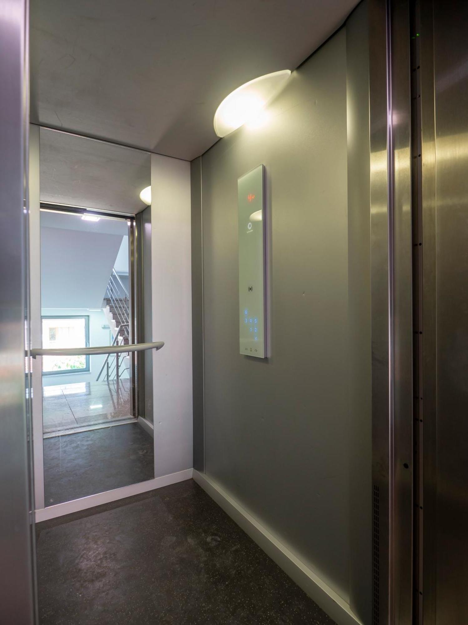Vertigo2 Huge Apartment 2 Bedrooms Balcony Parking Sofia Esterno foto